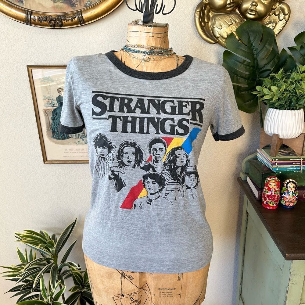 Stranger Things Grey Graphic Retro Ringer Tee Juniors Sz L 11-13